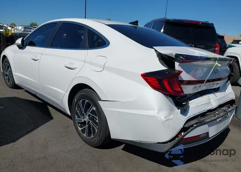 2021 Hyundai Sonata Blue z USA, uszkodzony, nr VIN KMHL24JJ4MA024934